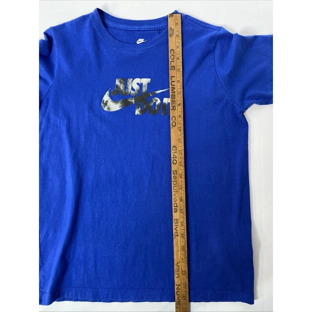 Nike Size XL Blue Legend Big Kids' Swoosh Crewneck T-Shirt School